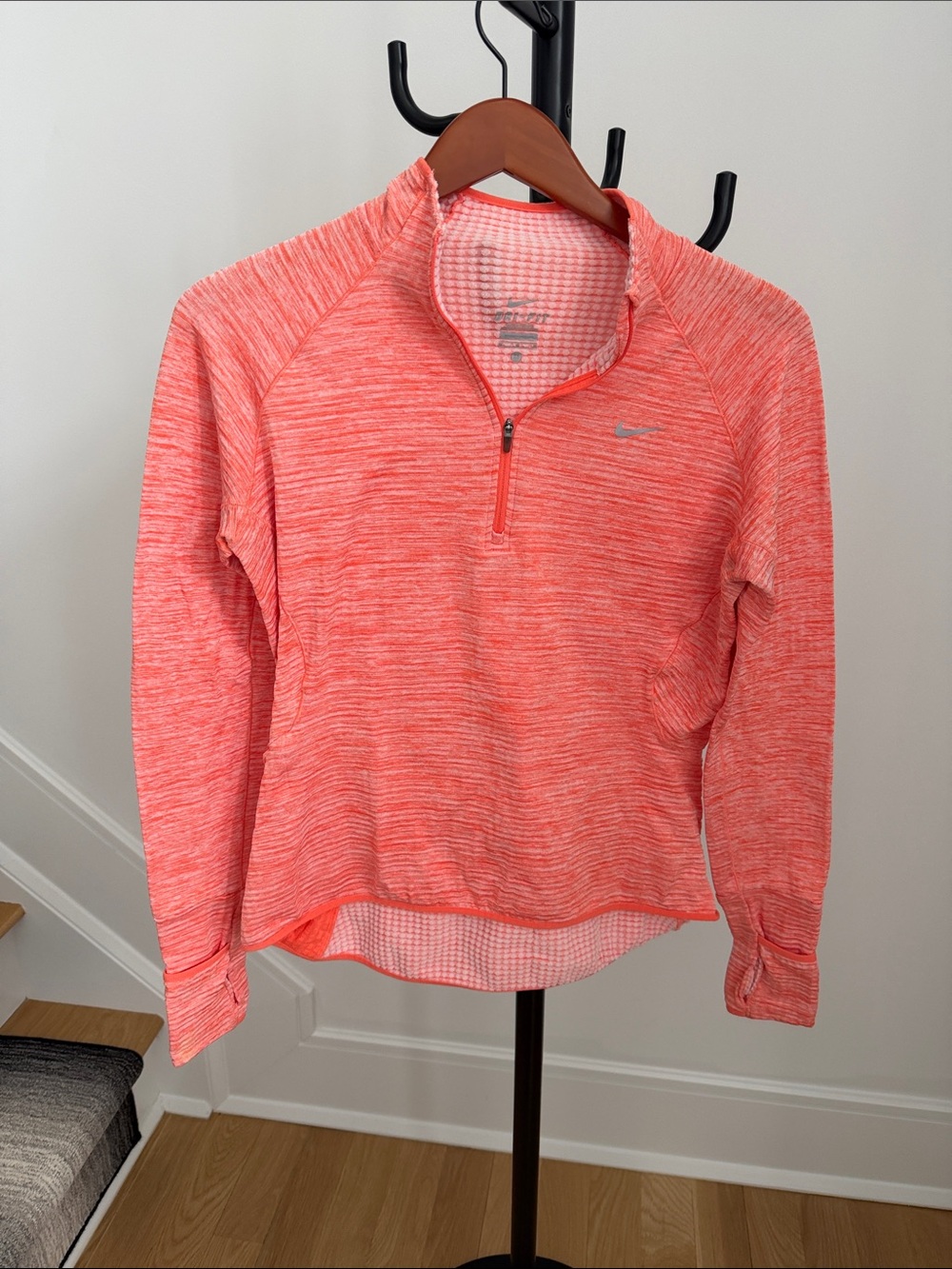 Nike Womenโs Coral Heather Quarter-Zip Pullover